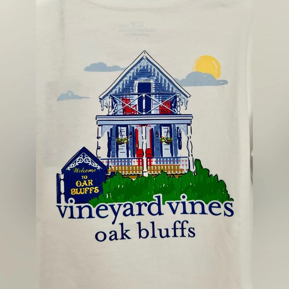 NWT Vineyard Vines White Tee Oak Bluffs MA